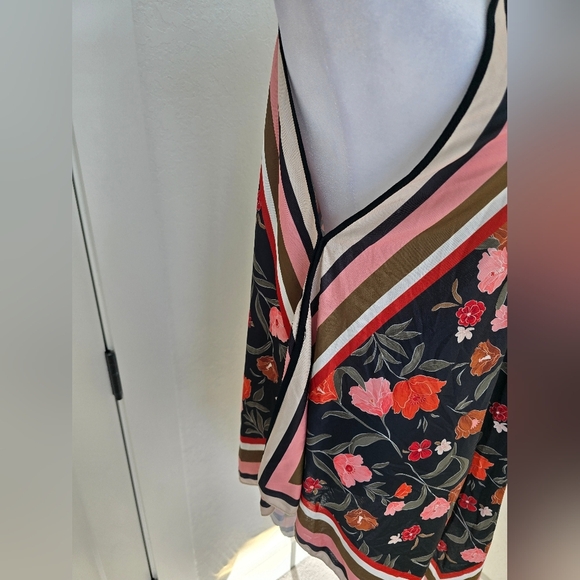 Zara Floral Handkerchief Hem Tank Top Zara Boho Floral Asymmetrical Hem Top - Picture 6 of 8